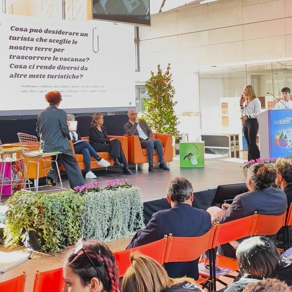 XXV BITM - Il progetto della Classe V^ EA Liceo Antonio Rosmini di Trento 