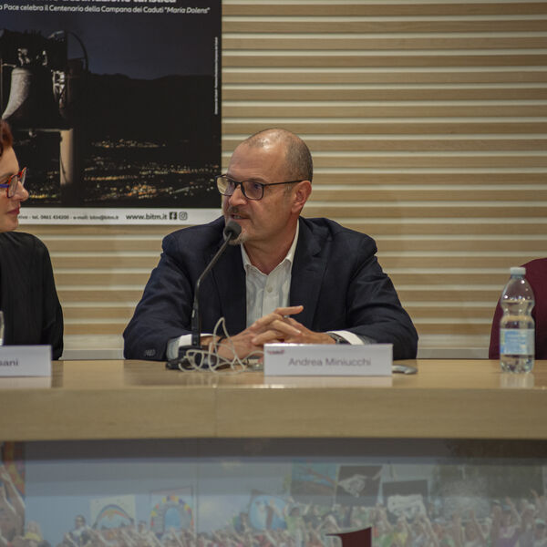 XXVI BITM - Andrea Miniucchi e la tensione tra identità dei luoghi e fenomeni turistici 