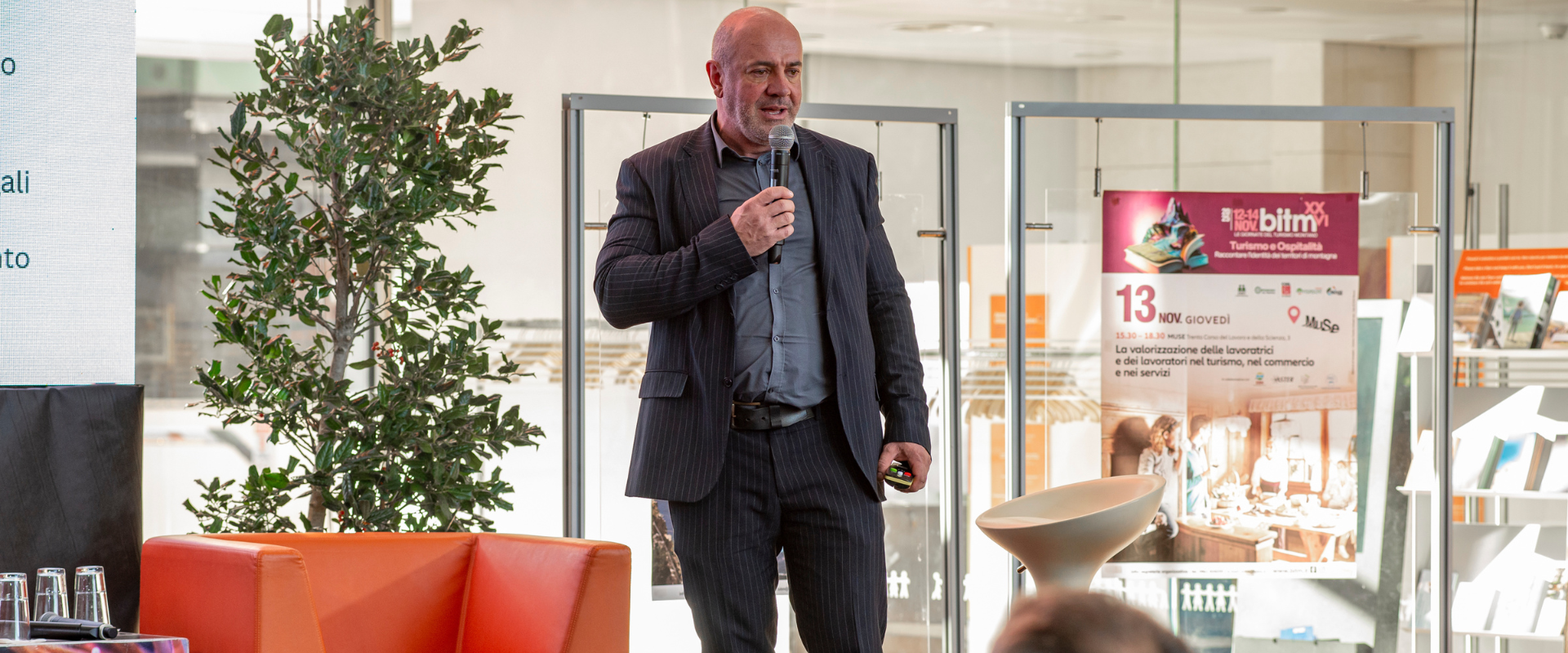 XXVI BITM - Carlo Runggaldier presenta un esempio di IA per un turismo più sostenibile